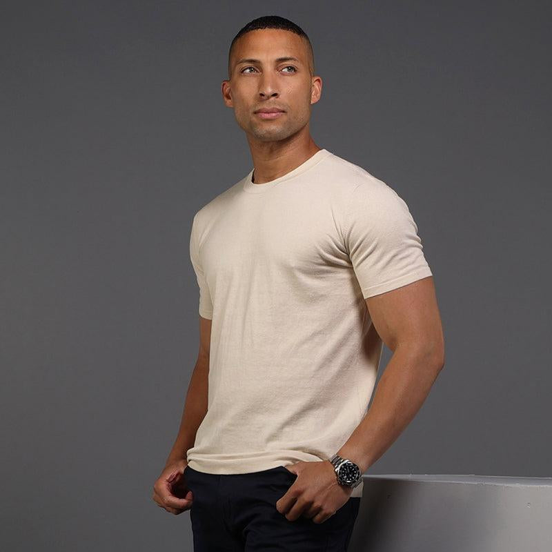 Beige t-shirt for short men under 5 foot 9